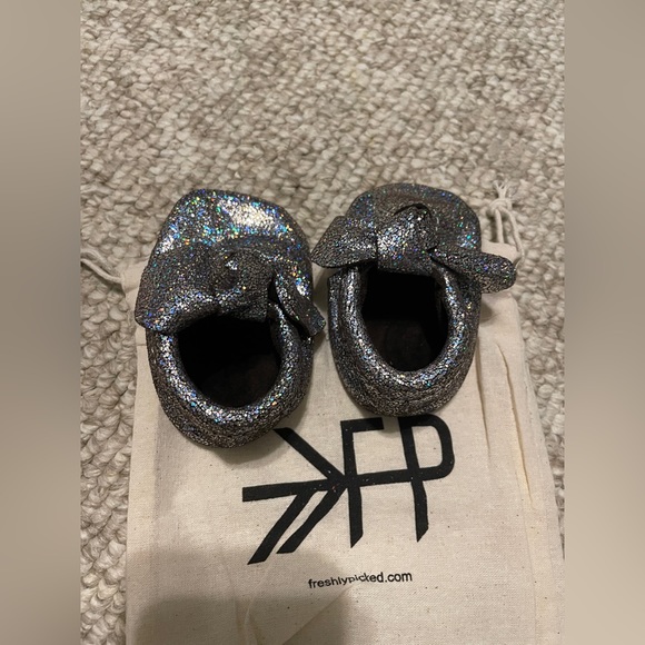 Freshly Picked moccasins - Picture 3 of 5